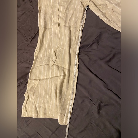 Wilfred Summer Wide Leg Pant trouser airy and light pinestripe. Inseam 22inches - Picture 7 of 7